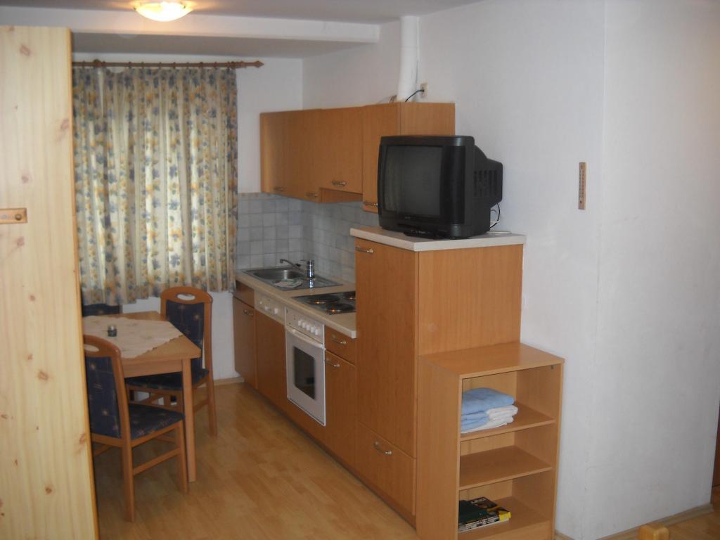 Golf & Ski Appartements Lesak زيل أم سي الغرفة الصورة